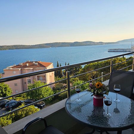 Apartmani Dodo Trogir Zewnętrze zdjęcie